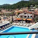Ξενοδοχείο με διαμερίσματα Nature Maris 3*