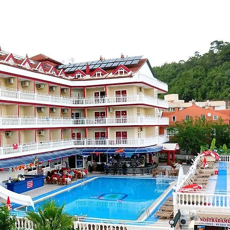 Apartahotel Nature Maris